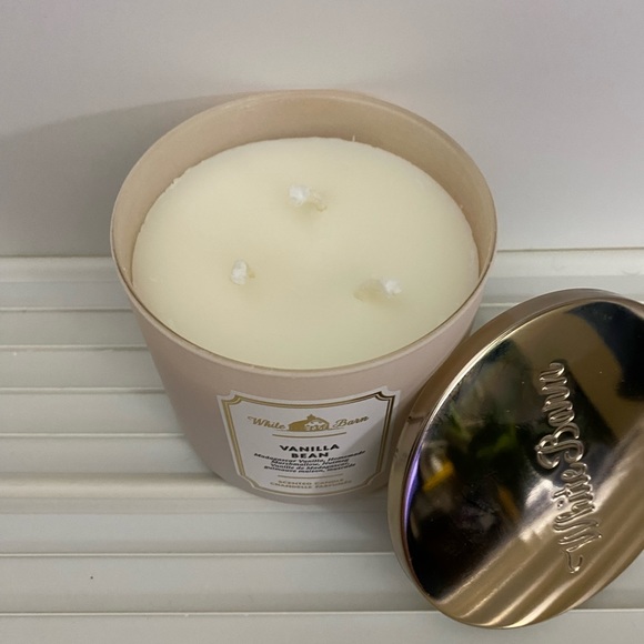 BBW 3 wick Vanilla Bean candle, New. - Picture 4 of 6